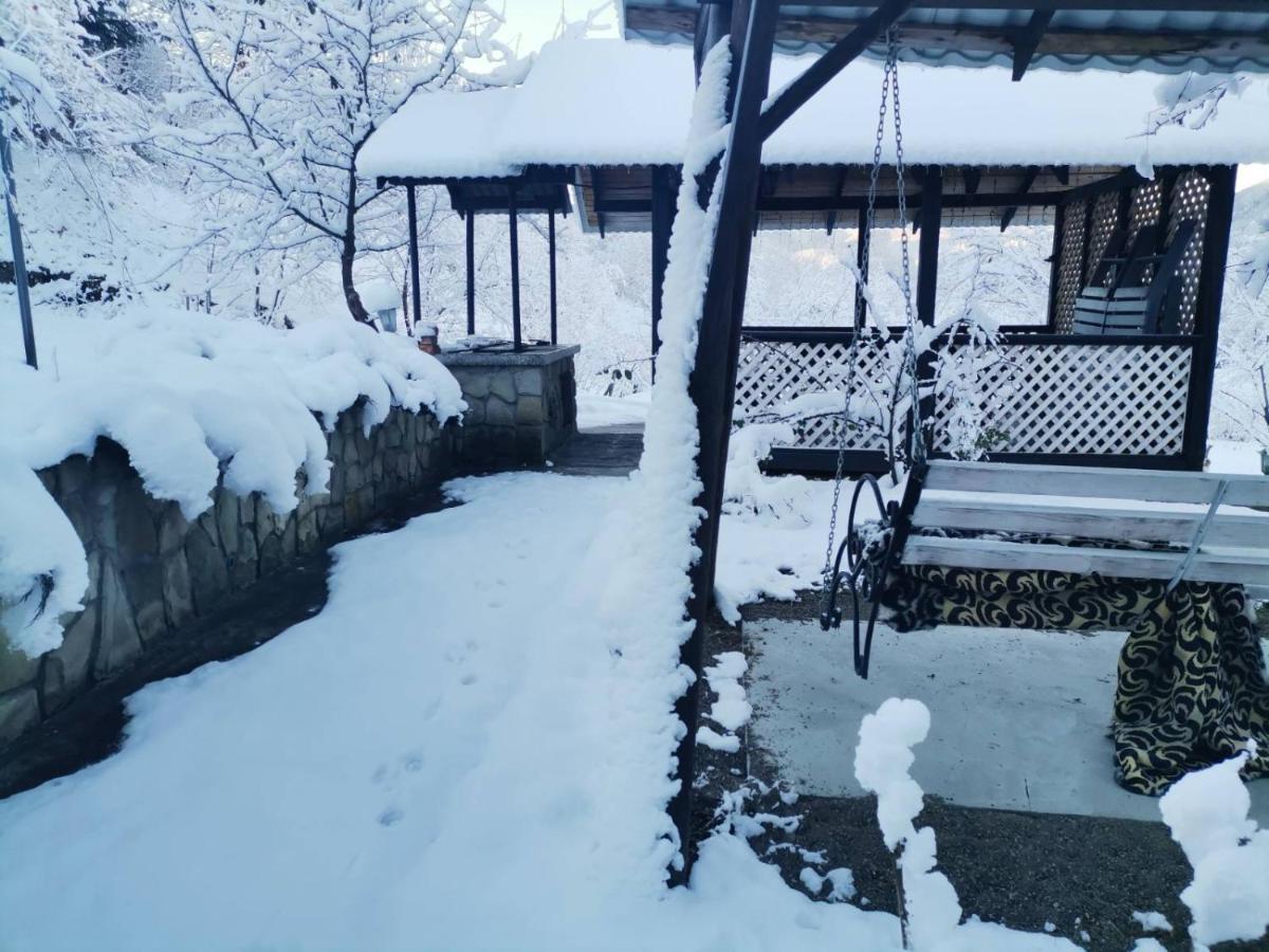 Goryanka Hotel Jaremtsje Buitenkant foto