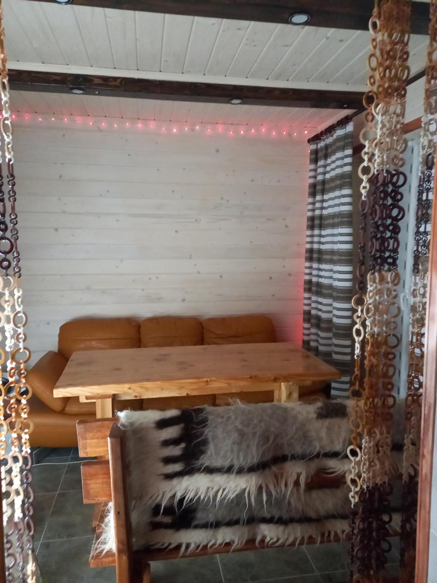 Goryanka Hotel Jaremtsje Buitenkant foto