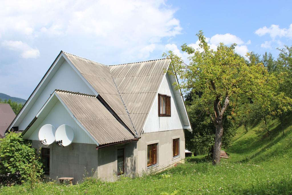 Goryanka Hotel Jaremtsje Buitenkant foto