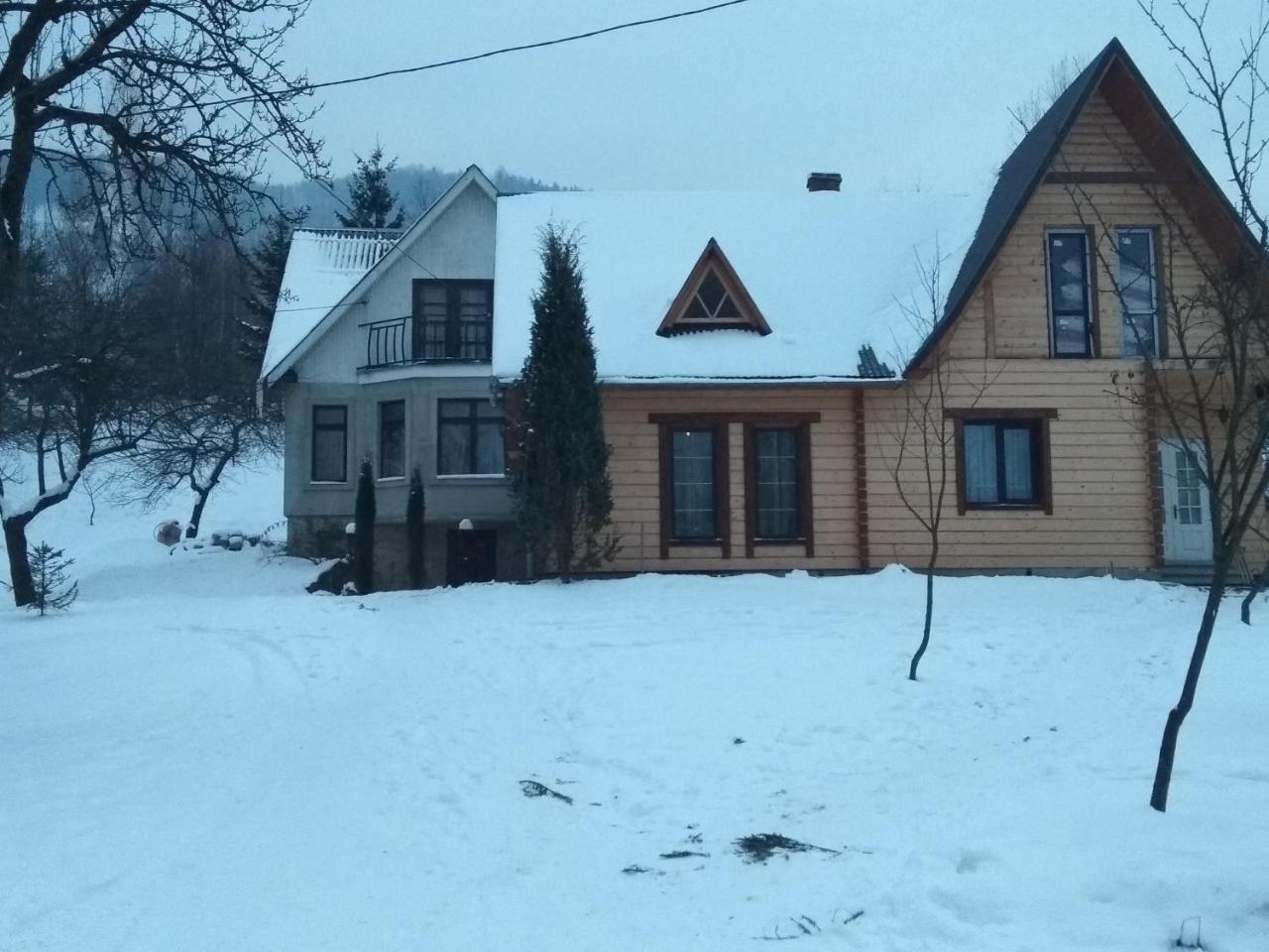 Goryanka Hotel Jaremtsje Buitenkant foto